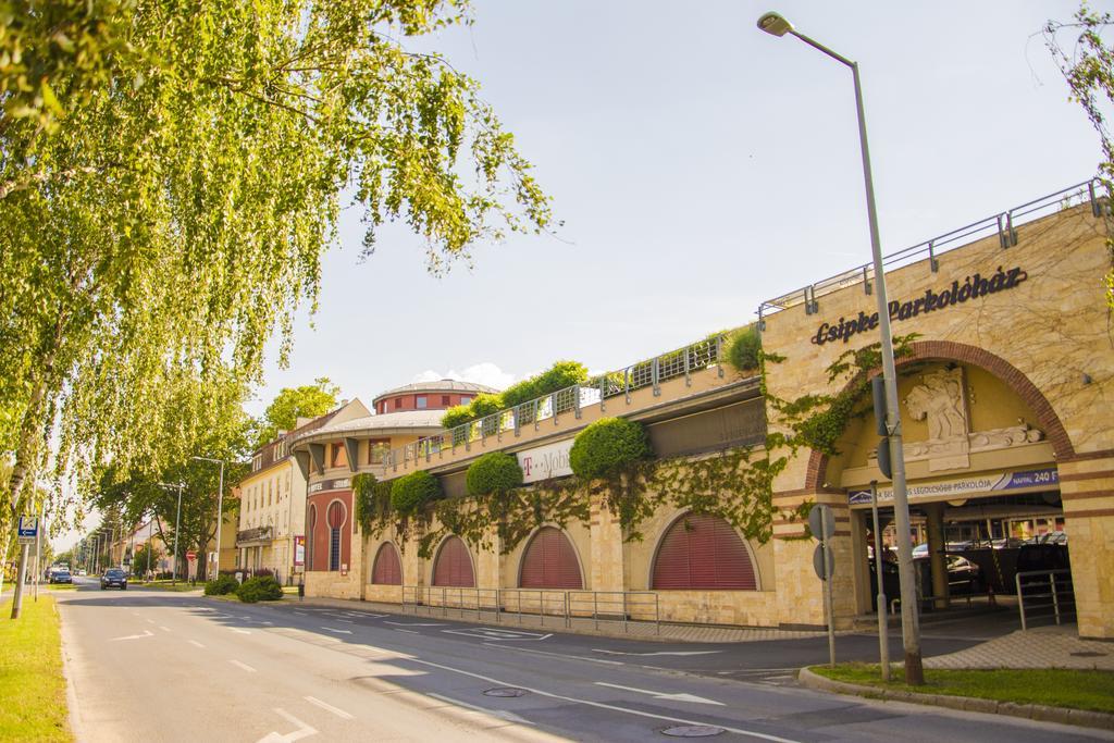 Corner Motel Zalaegerszeg Exterior photo